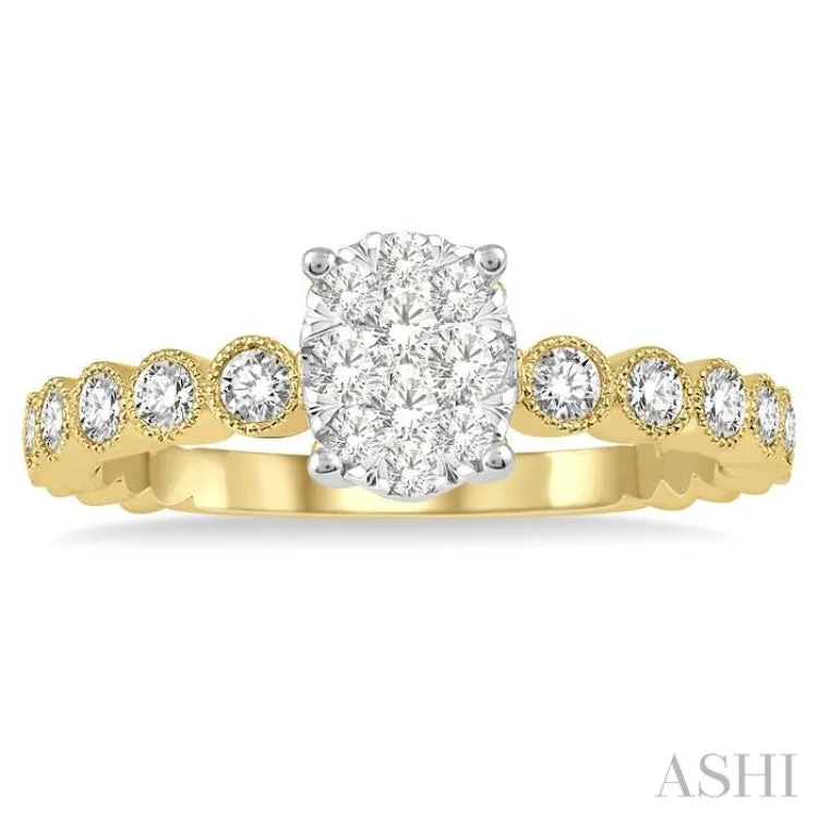 1/3 Ctw Oval Shape Lattice Shank Lovebright Diamond Cluster Ring in 14K Yellow and White Gold