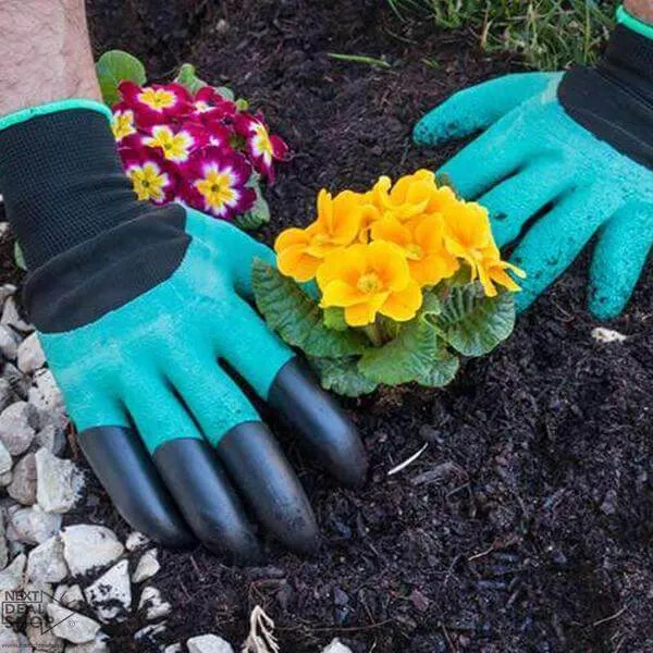 Gardening Gloves with Finger Tip Claws