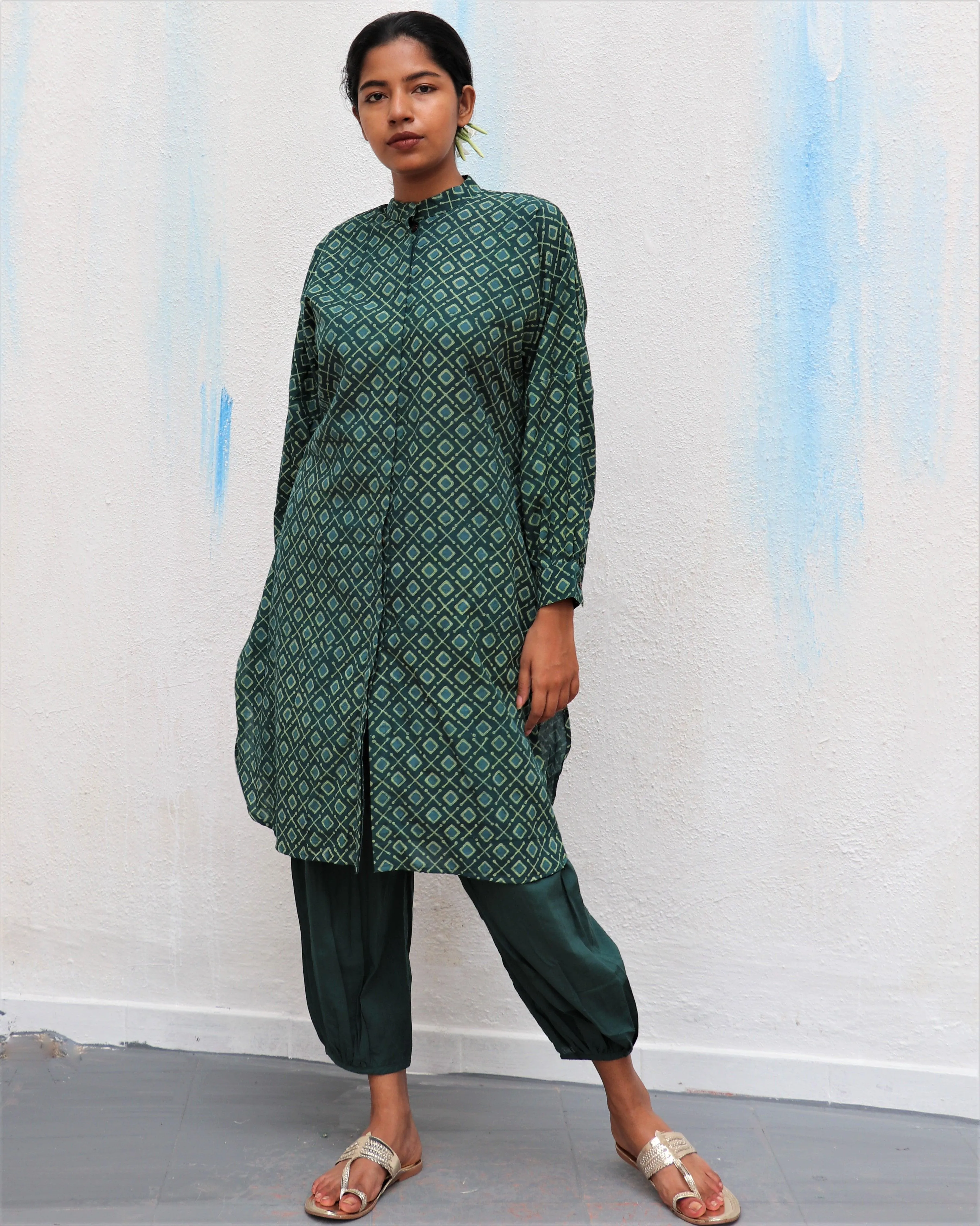 Green Diamond Block Printed Cotton Kurta Set Of 2 - For