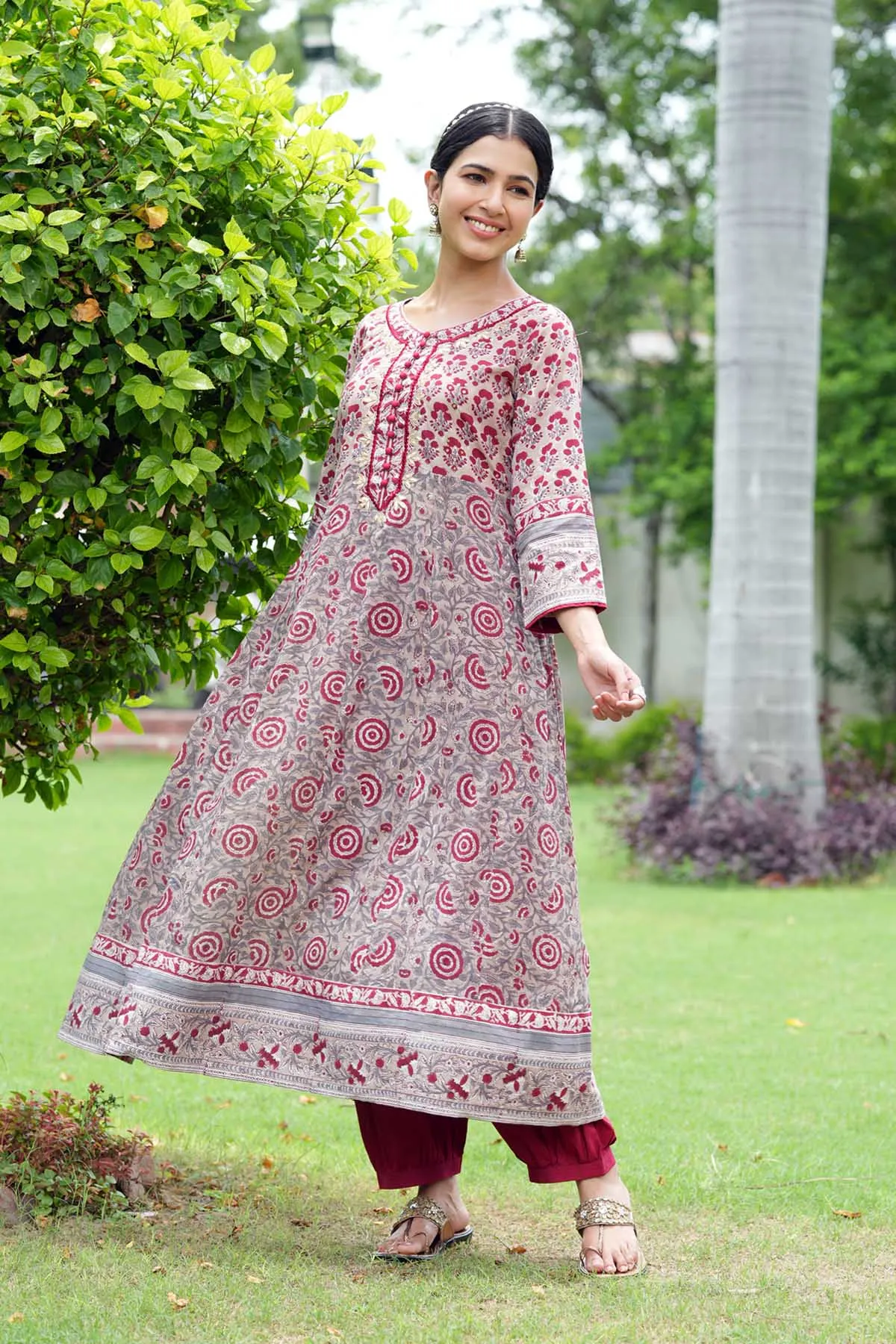 Long Length Kalidaar Kurta In Beige Color