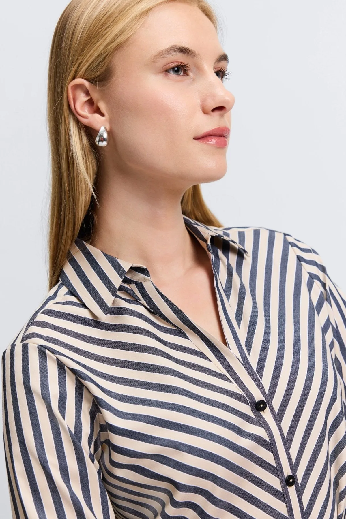 Mary Essential Stretch Striped No Iron Shirt